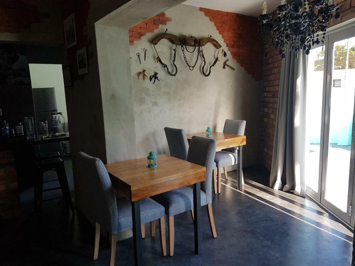 The Mountains Bed & Breakfast Cape Town Exterior photo
